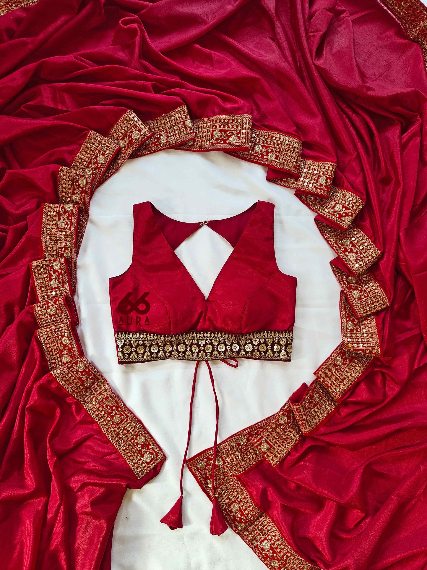 OOMPH AURA SAREE WITH BERRY AURA SLEEVELESS BLOUSE