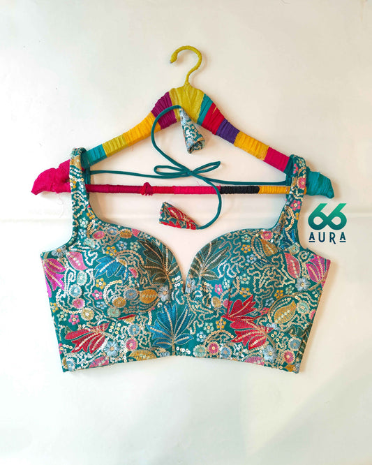 OCEAN AURA SLEEVELESS BLOUSE