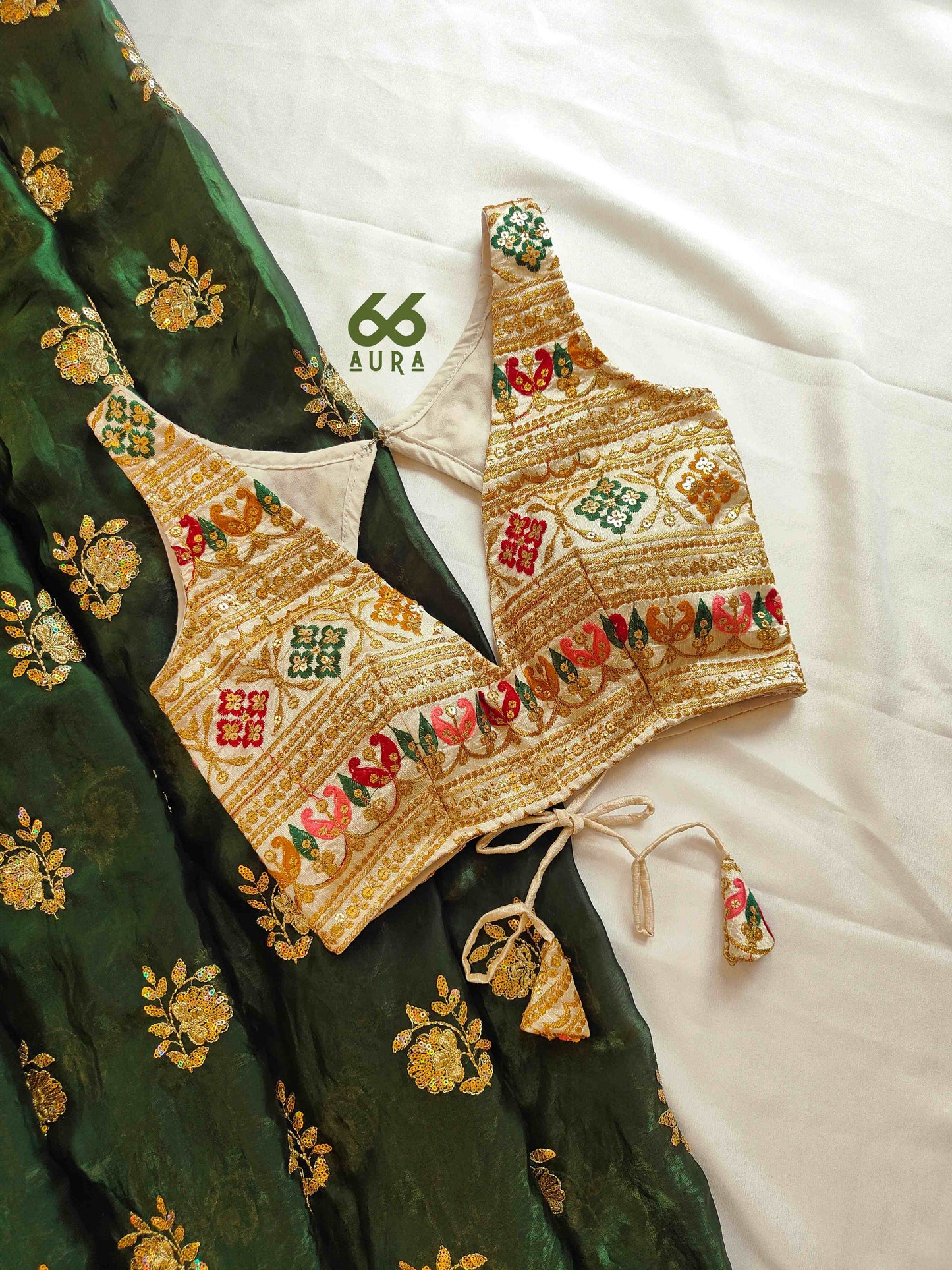 LUXE AURA SAREE WITH IVORY AURA SLEEVELESS BLOUSE