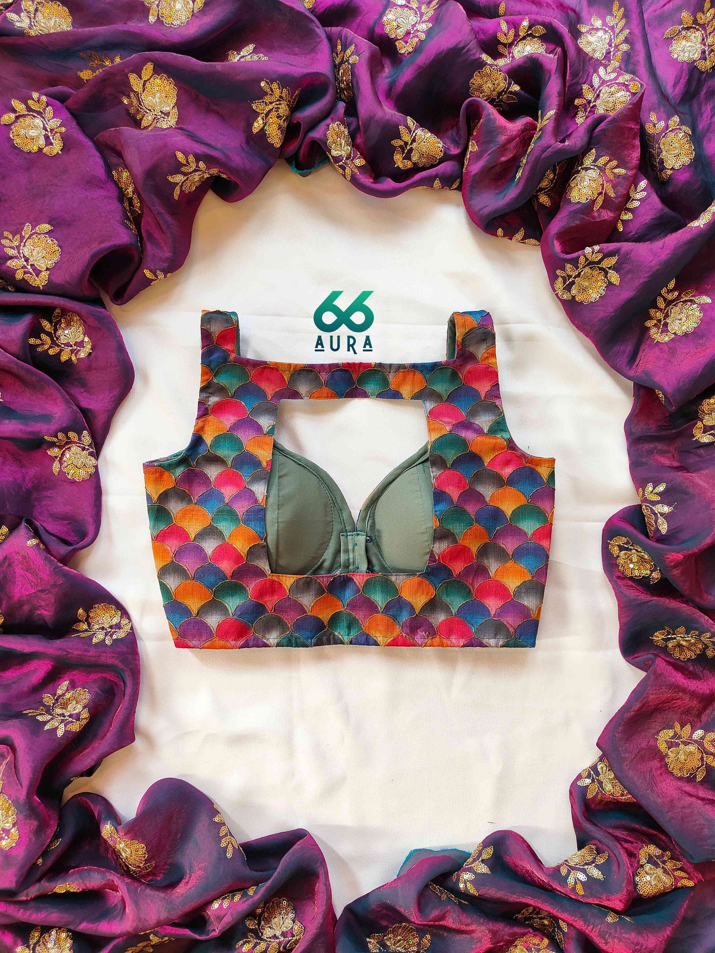 VIVID AURA SLEEVELESS BLOUSE