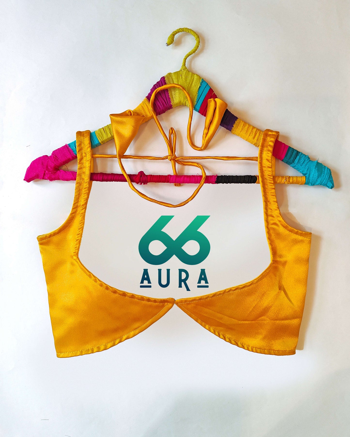 AMBER AURA SLEEVELESS BLOUSE