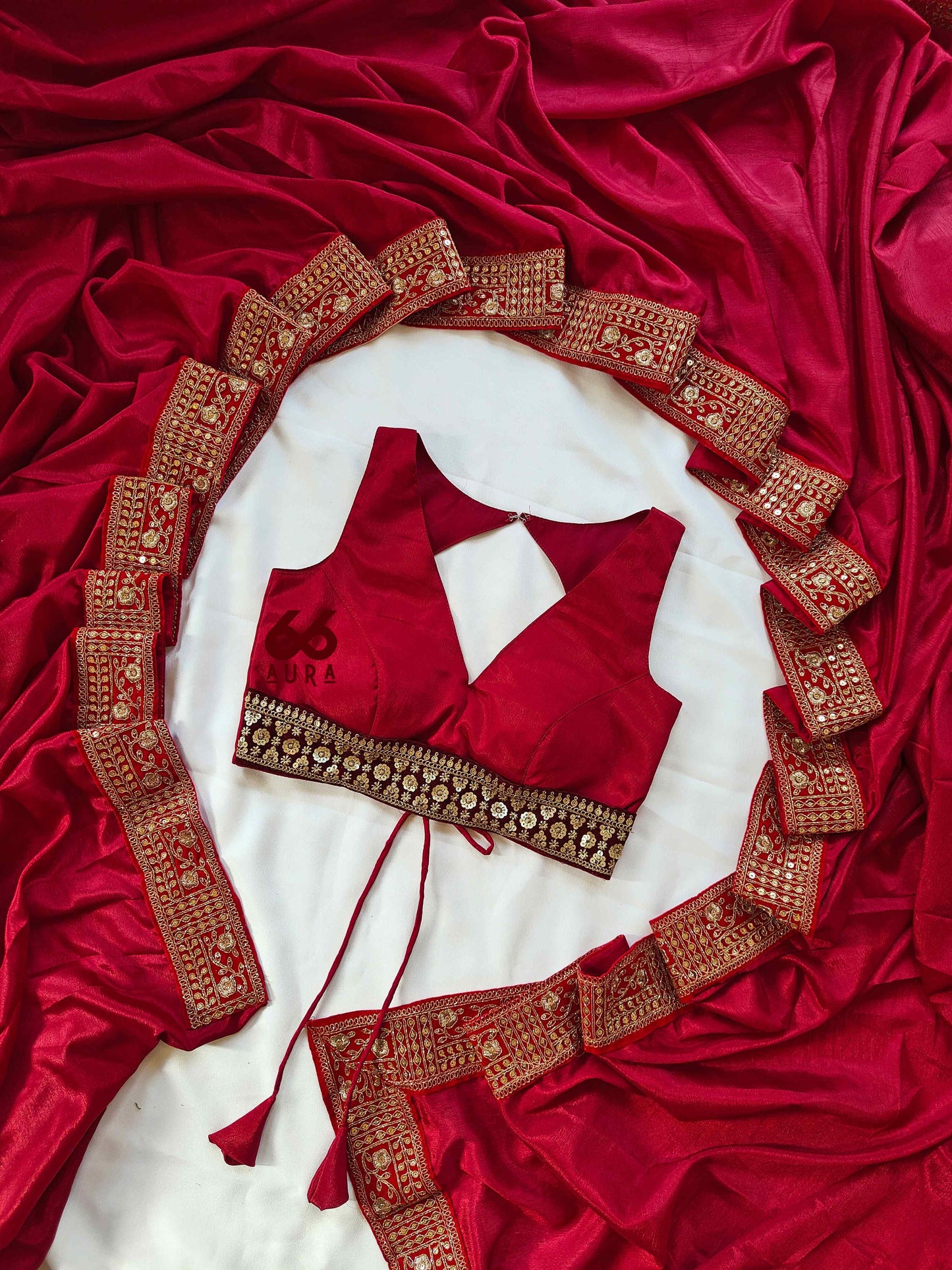 OOMPH AURA SAREE WITH BERRY AURA SLEEVELESS BLOUSE