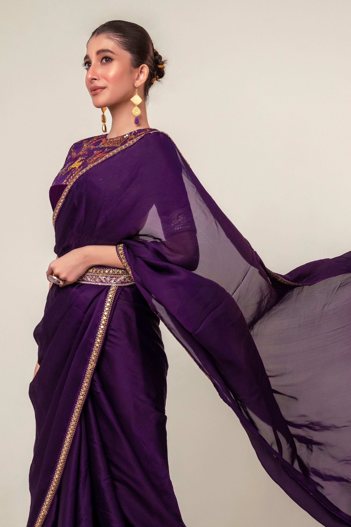 BOLD BLOOM SAREE - 66Aura