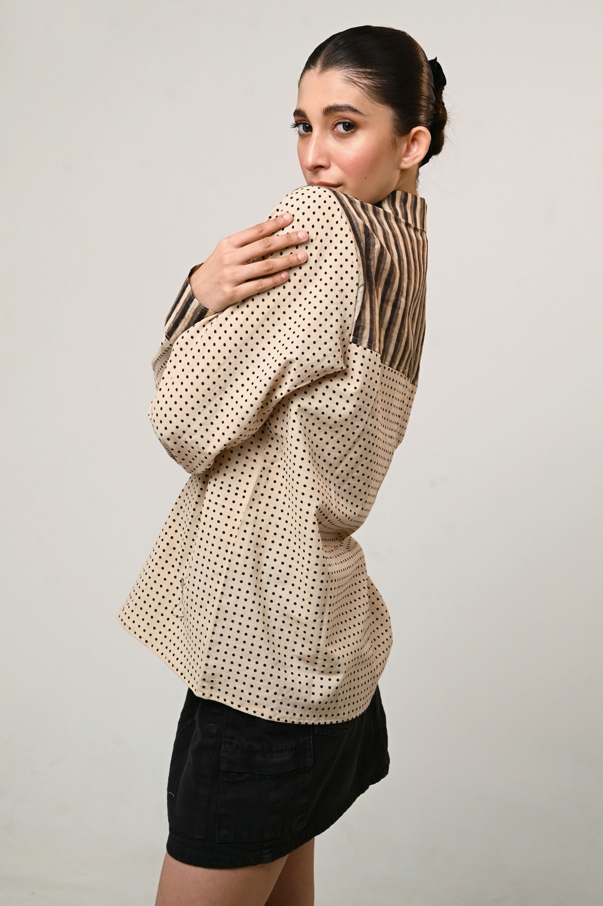 SEPIA SYNC SHIRT - 66Aura