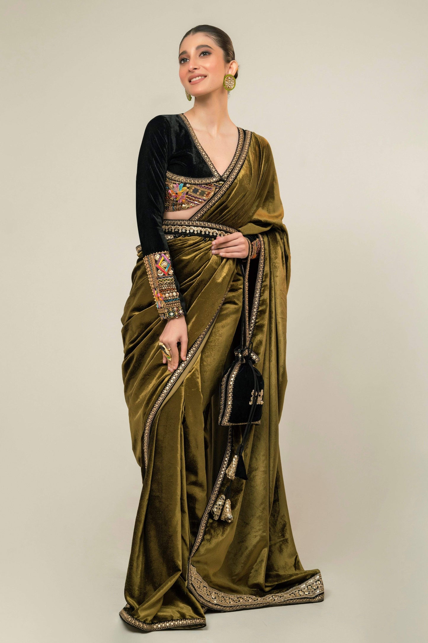 VELVET VOGUE SAREE WITH MIDNIGHT MANOR BLOUSE - 66Aura