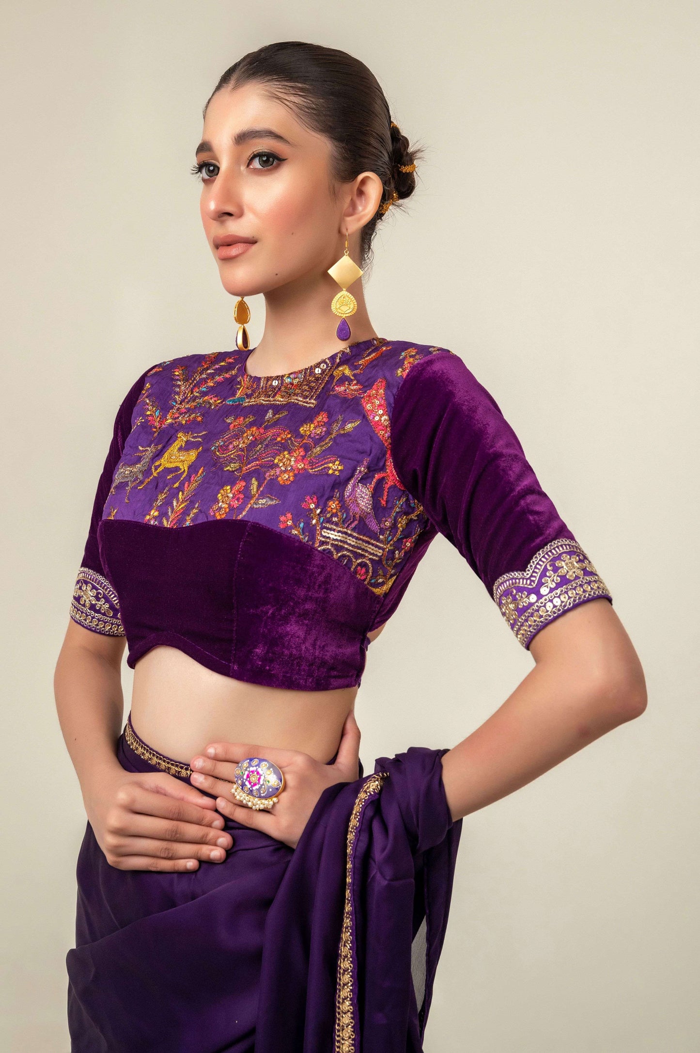 BOLD BLOOM SAREE WITH ROYAL HAZE BLOUSE - 66Aura