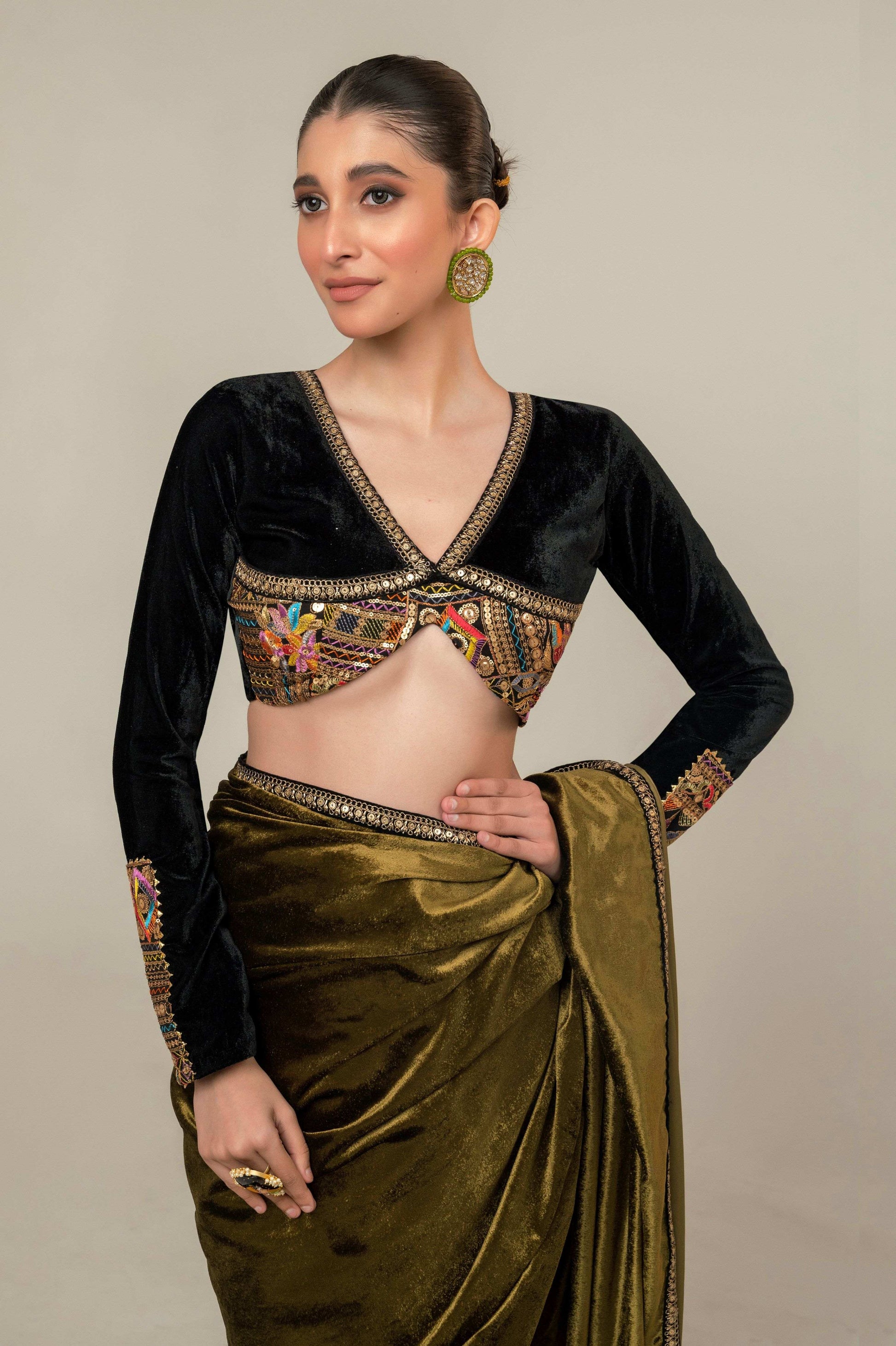 VELVET VOGUE SAREE WITH MIDNIGHT MANOR BLOUSE - 66Aura