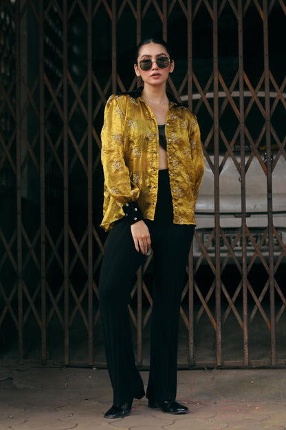 Gray LEVEL UP shirt by 66aura featuring a casual fit with a bold graphic design on the front.