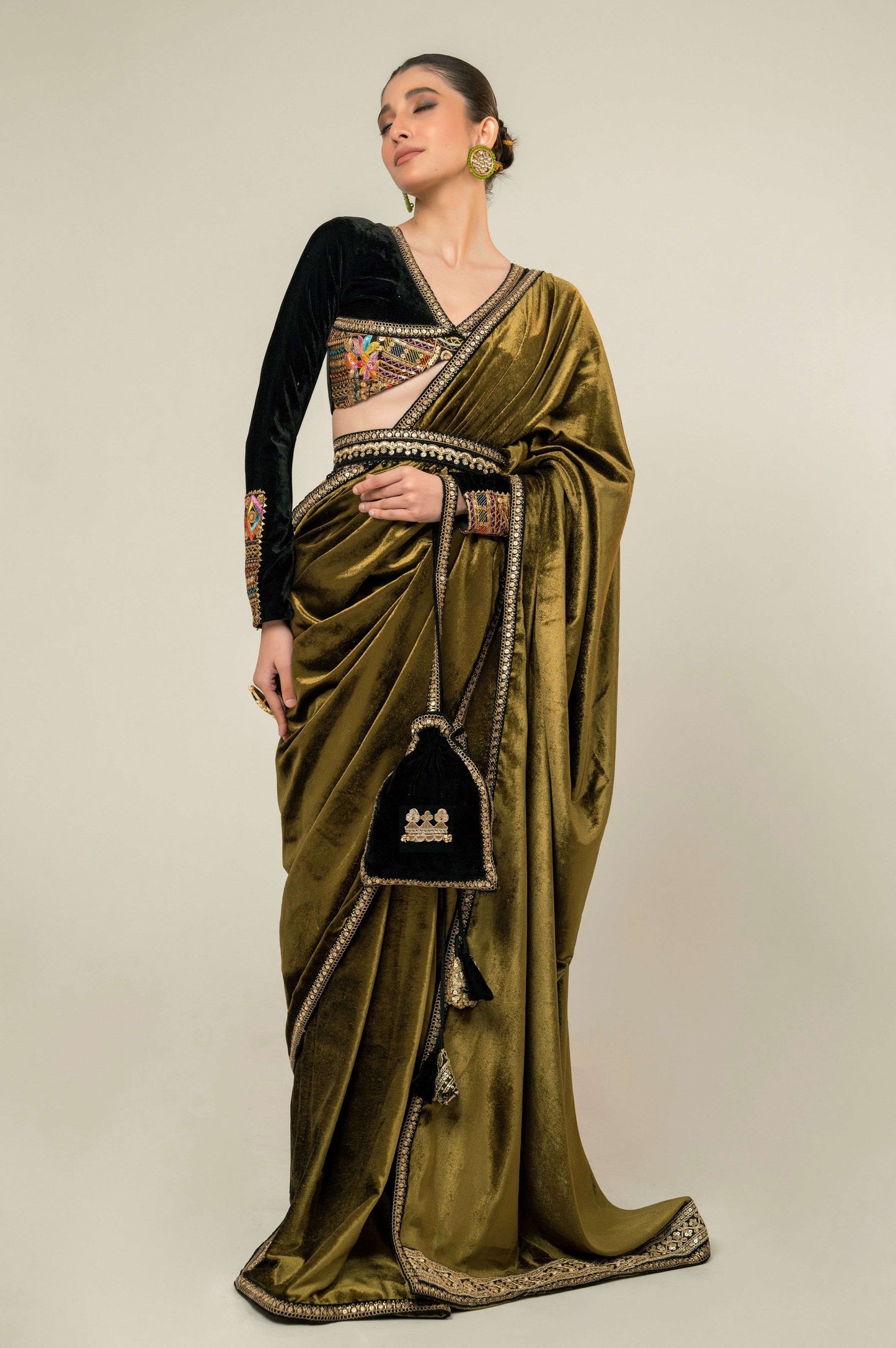 VELVET VOGUE SAREE WITH MIDNIGHT MANOR BLOUSE - 66Aura