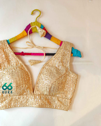 VANILLA AURA SLEEVELESS BLOUSE