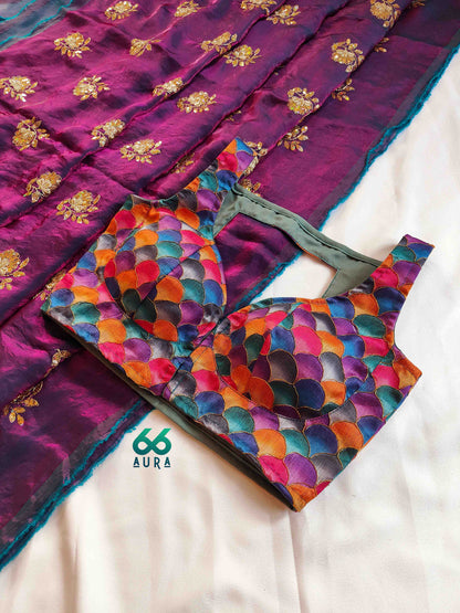 EMPRESS AURA SAREE WITH VIVID AURA SLEEVELESS BLOUSE