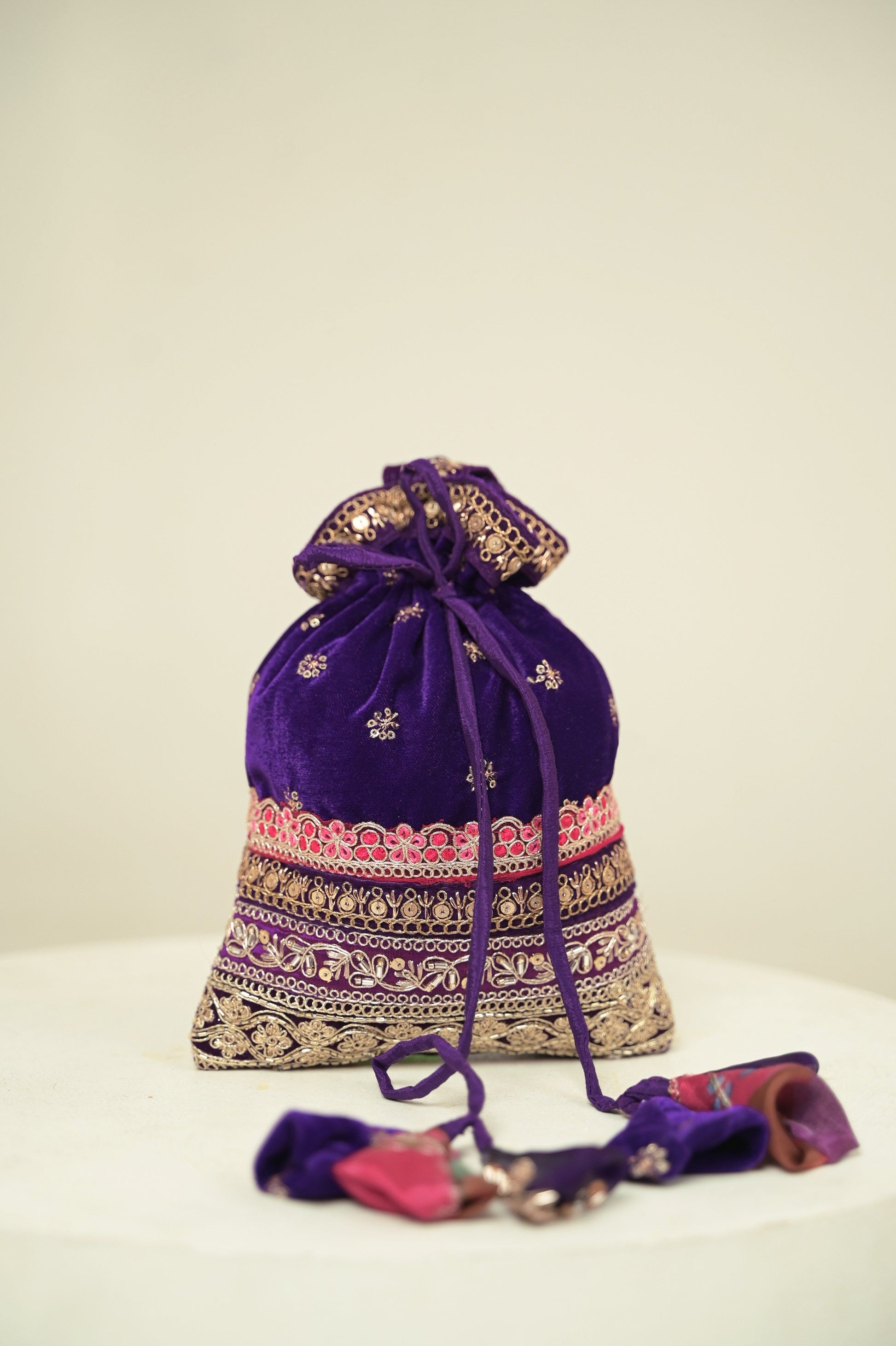 MRINALINI BAG - 66Aura