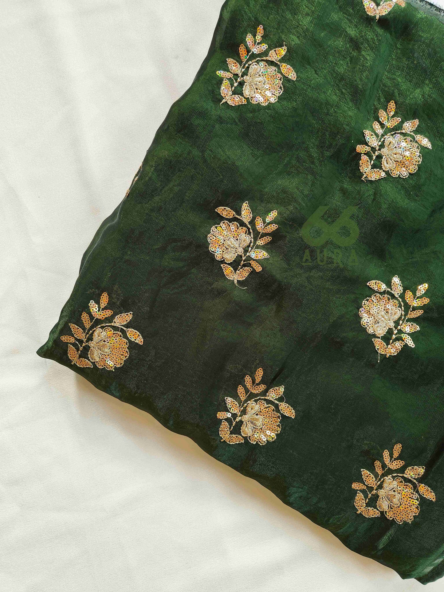 LUXE AURA SAREE WITH IVORY AURA SLEEVELESS BLOUSE