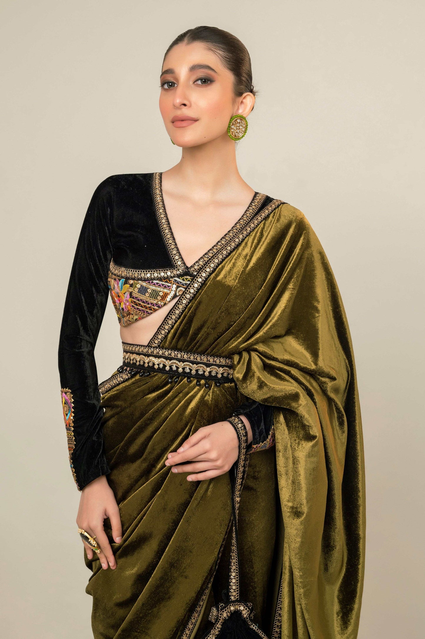 VELVET VOGUE SAREE WITH MIDNIGHT MANOR BLOUSE - 66Aura