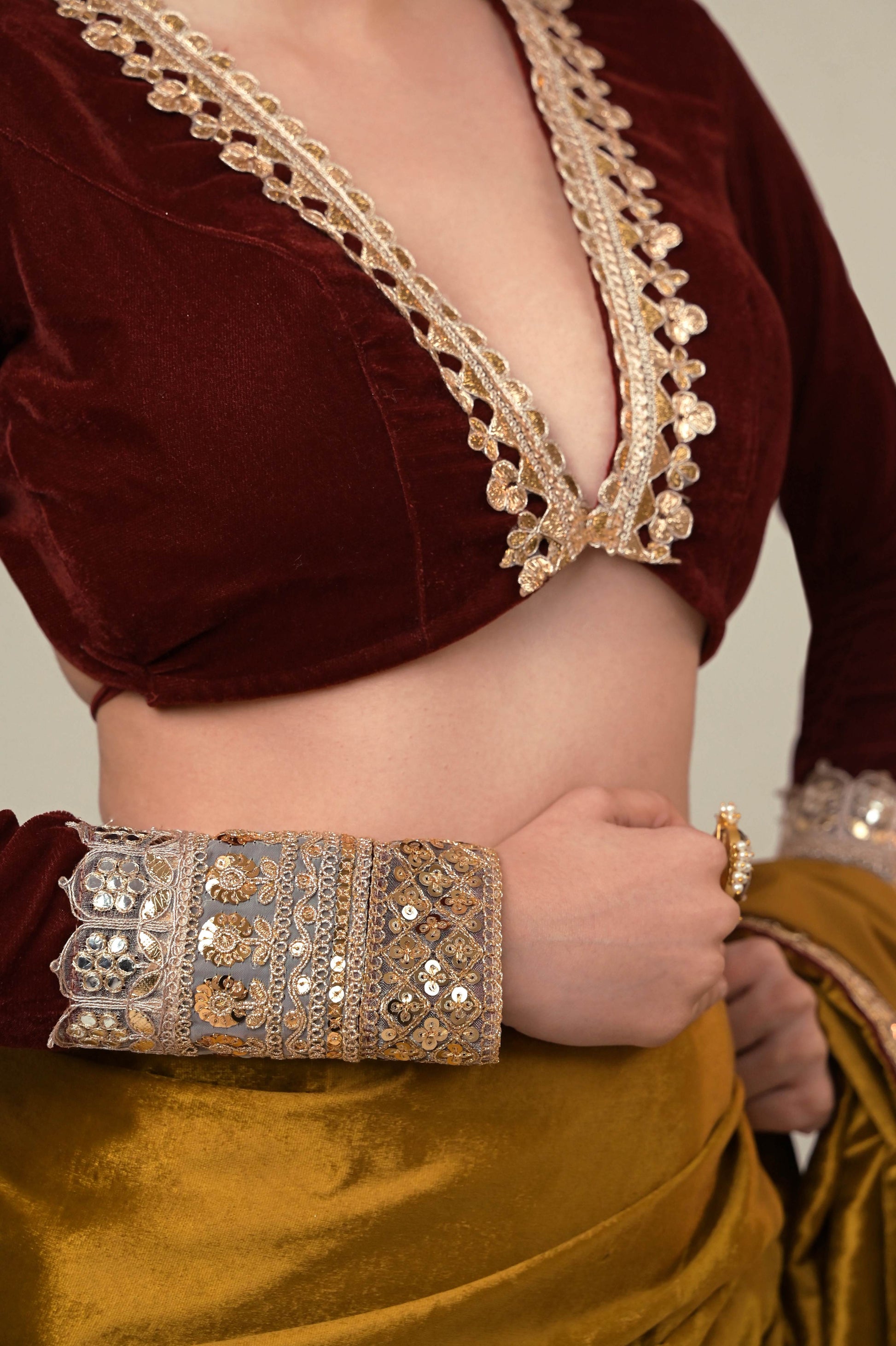 OXBLOOD EDGE BLOUSE - 66Aura