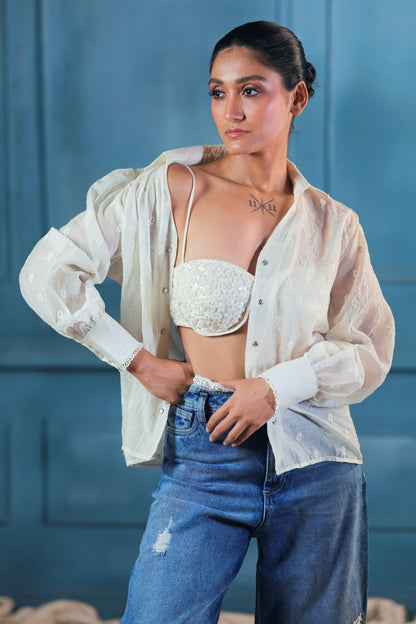 Oversized cloud craft shirt by 66aura featuring a relaxed fit and soft fabric, shown in a casual style.