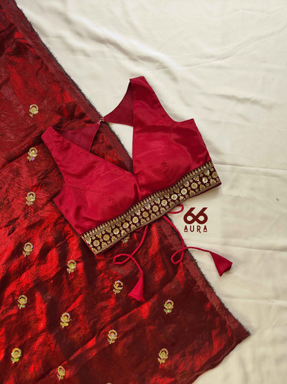 BERRY AURA SLEEVELESS BLOUSE