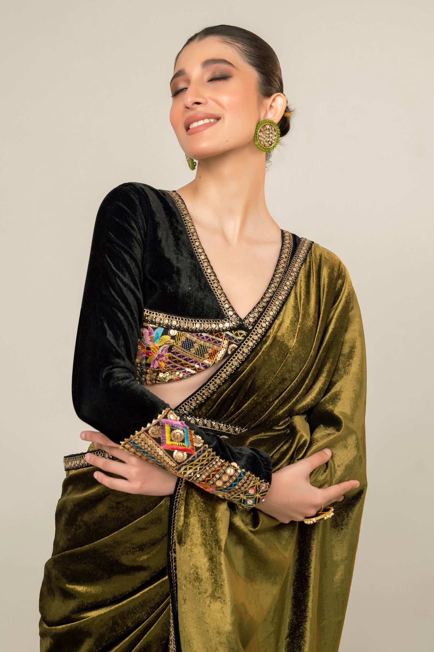 VELVET VOGUE SAREE WITH MIDNIGHT MANOR BLOUSE - 66Aura