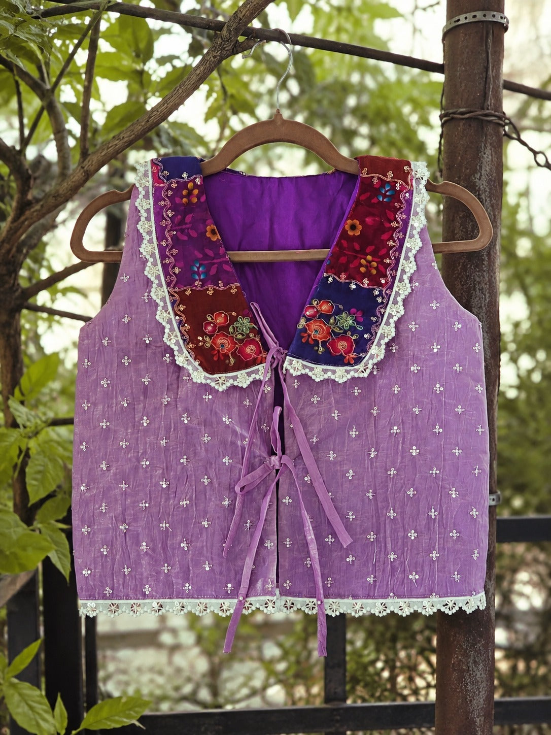 66aura Paris Poise Top, stylish women's blouse in soft fabric, featuring a classic neckline and elegant design.