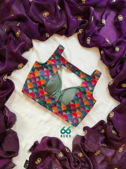 VIVID AURA SLEEVELESS BLOUSE