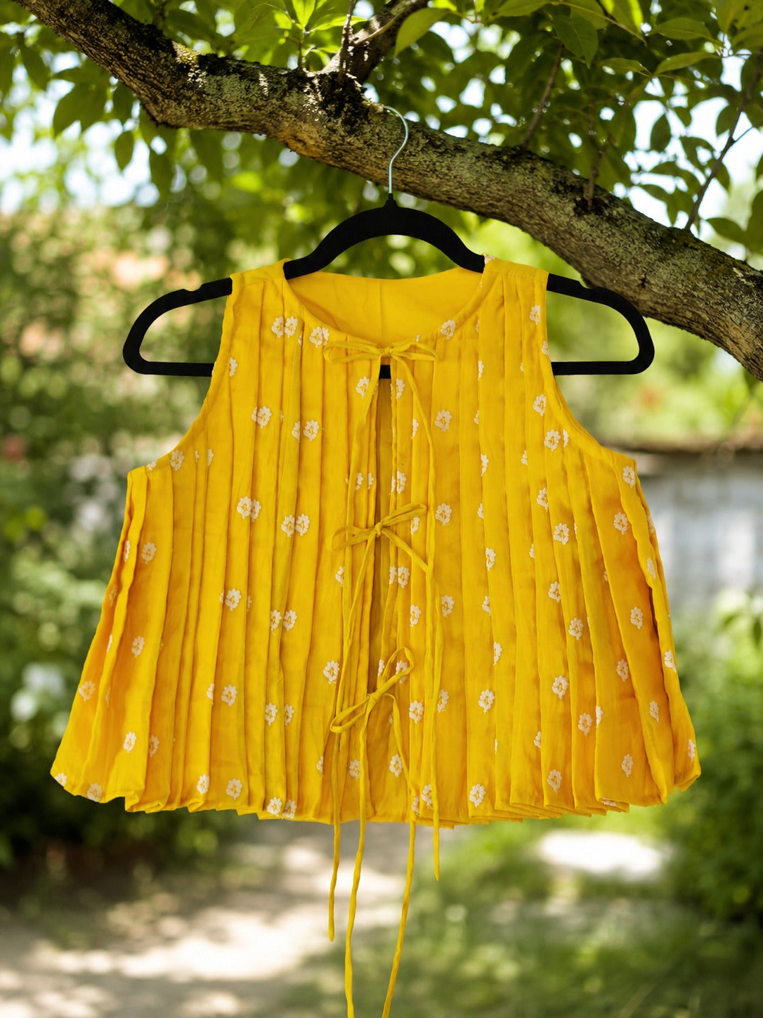 Amalfi Air Top by 66aura featuring a sleek, lightweight top with breathable fabric and modern design for casual wear.