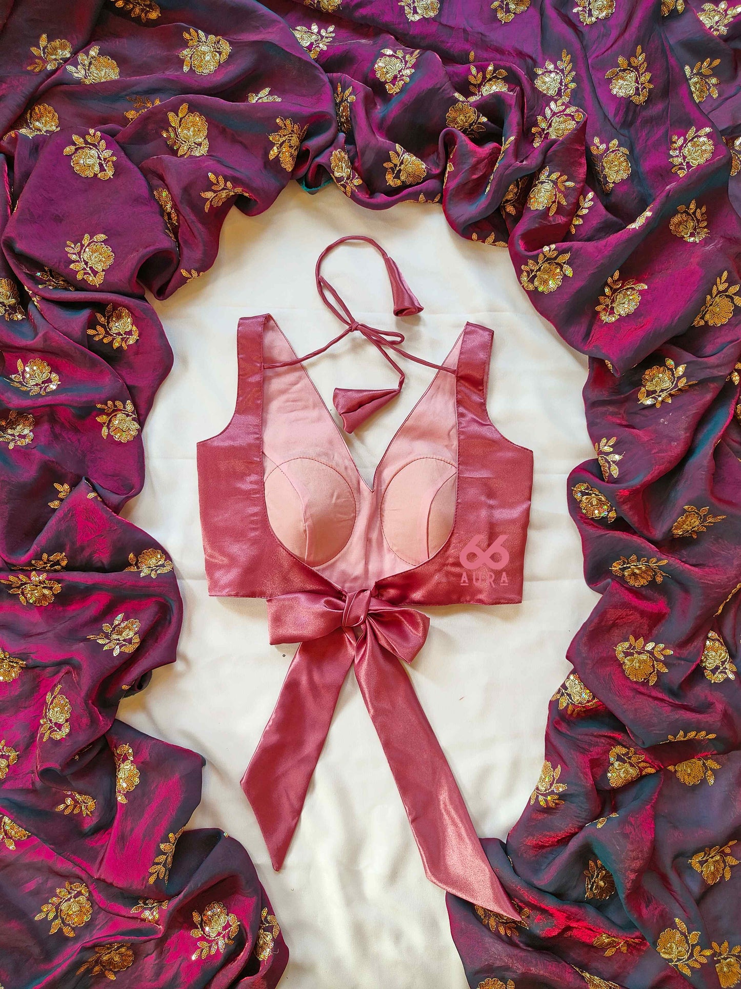 EMPRESS AURA SAREE WITH DARLING AURA SLEEVELESS BLOUSE