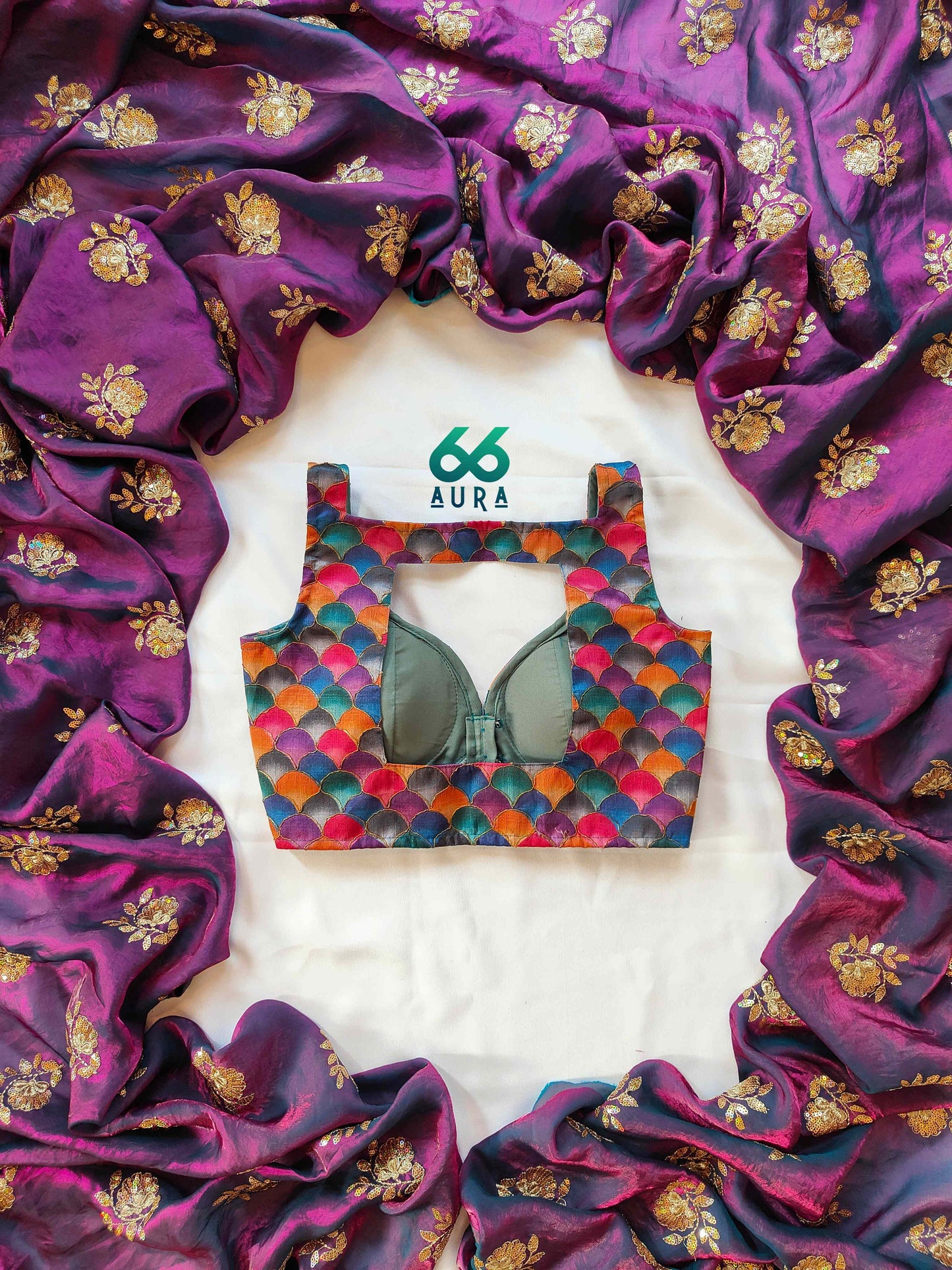 VIVID AURA SLEEVELESS BLOUSE