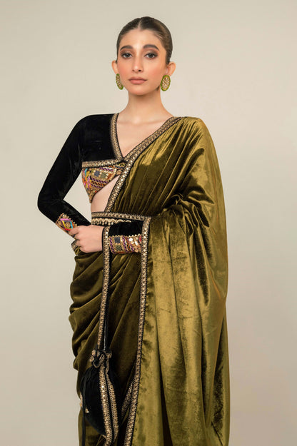VELVET VOGUE SAREE - 66Aura