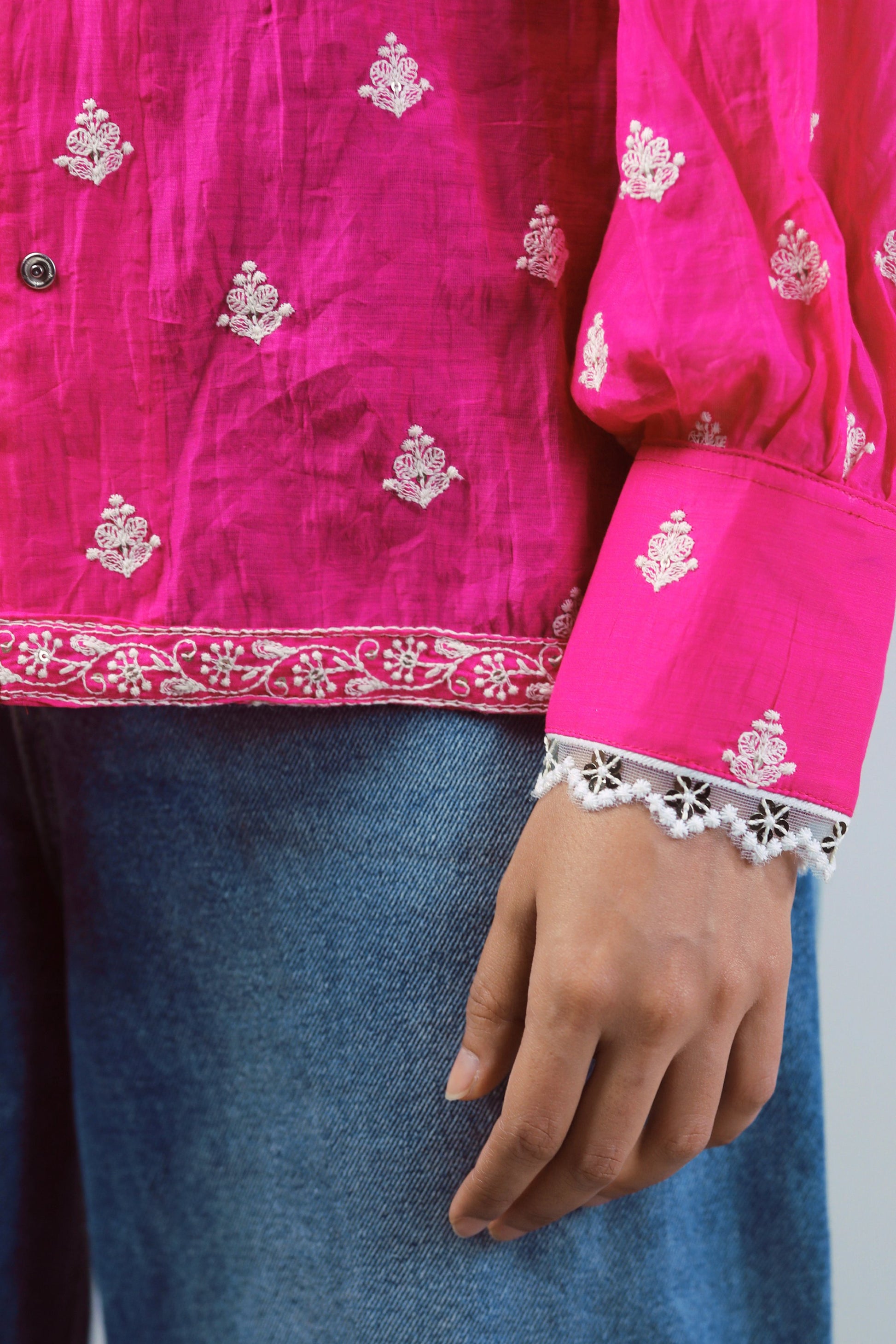 Oversized PING PING shirt by 66aura featuring a relaxed fit, soft fabric, and stylish design, shown on a model.