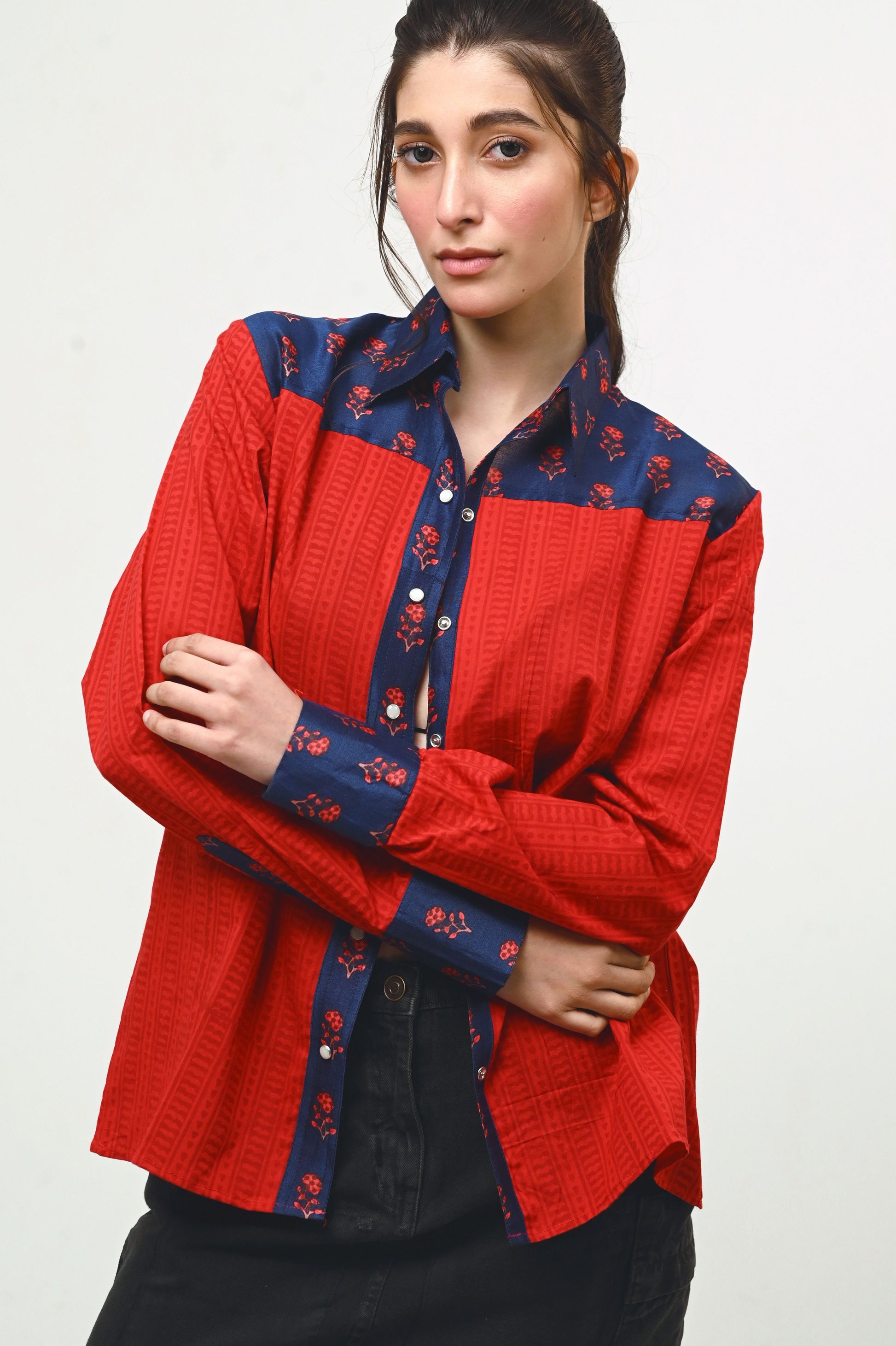 RUBY ROAR SHIRT - 66Aura